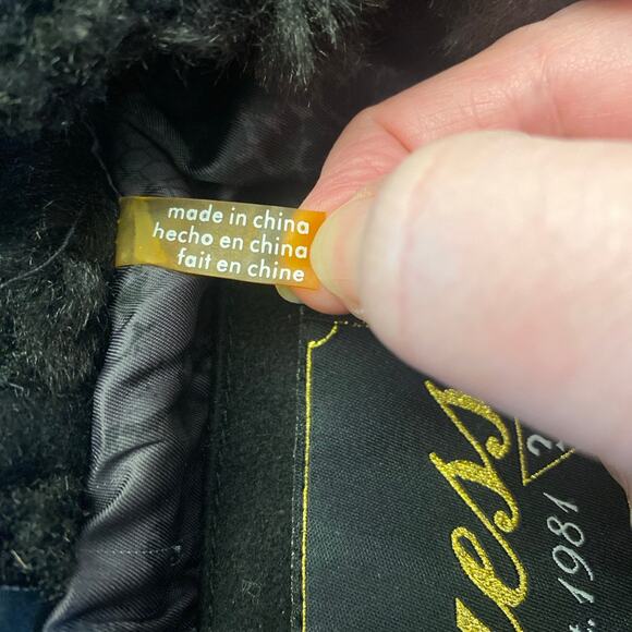 Small Guess coat with fur collar - Picture 9 of 11